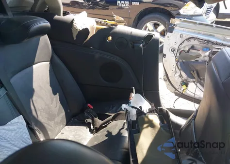 2010 Lexus Is 350C из США, поврежденный, VIN JTHFE2C23A2500937